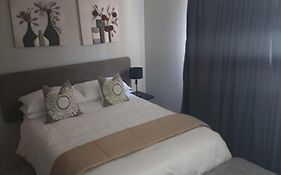 Oblique Boutique House